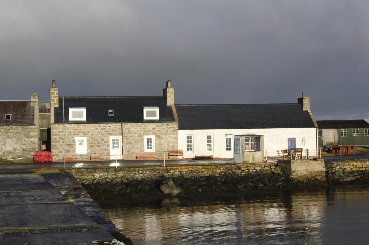 The Uyeasound Old Pier Cottage Belmont  Exterior photo